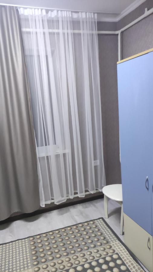 Хостел На Барахолки Almaty Exterior foto